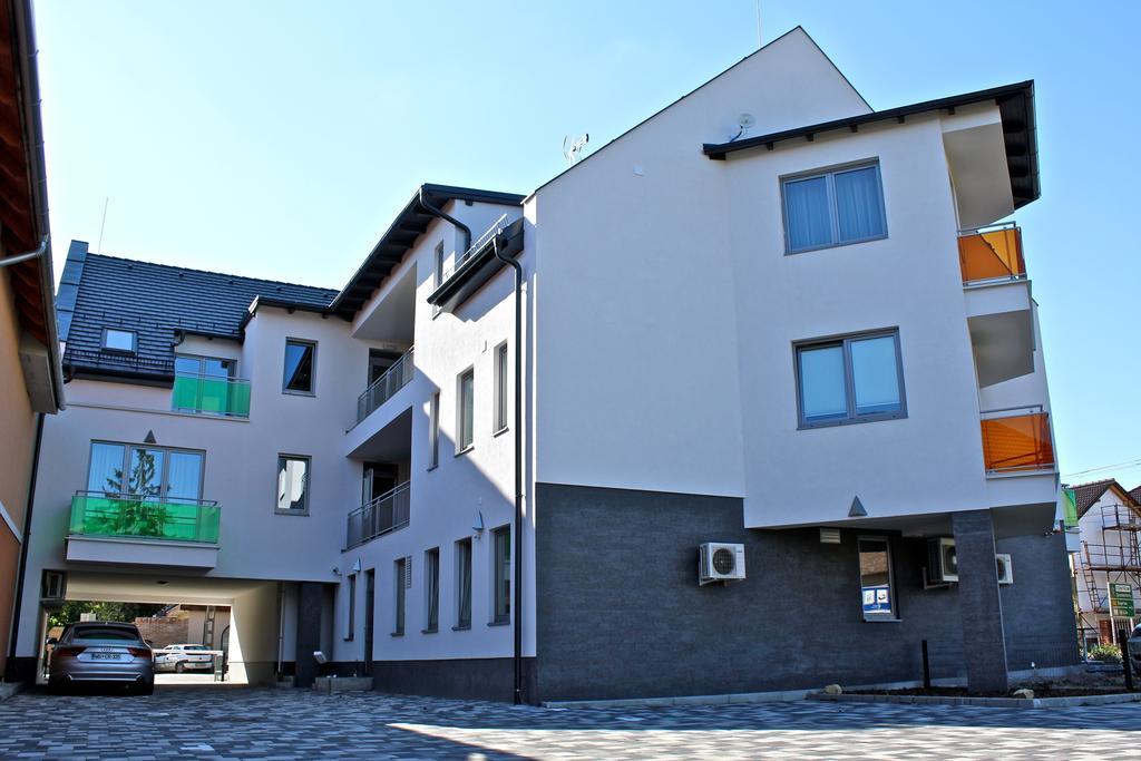 Olive Apartman Sarvar Exterior photo