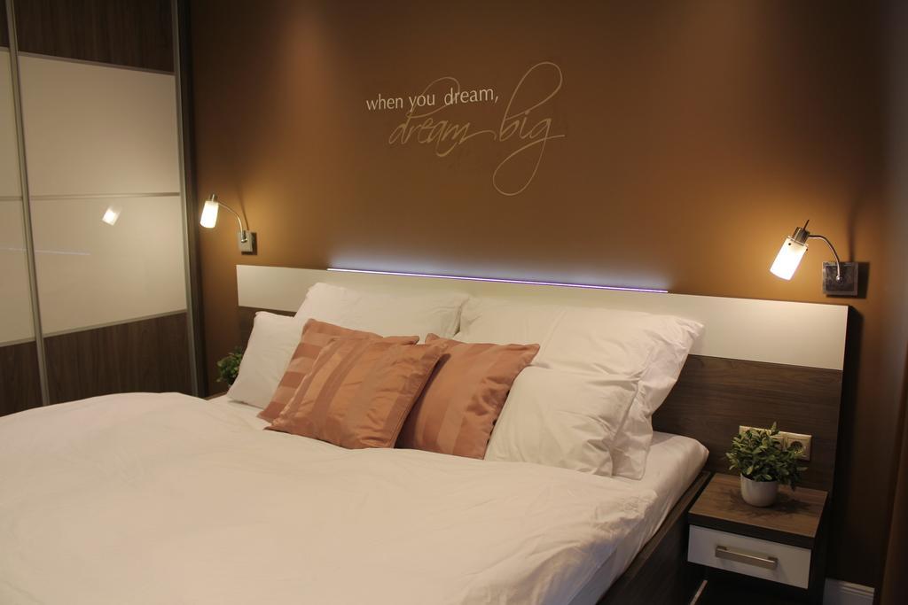 Olive Apartman Sarvar Room photo